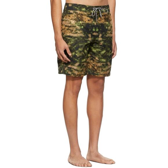 Burberry Breton Camo Print Men Size XL Swim Trunks/Shorts Fern Green NWT $480 - Picture 3 of 10